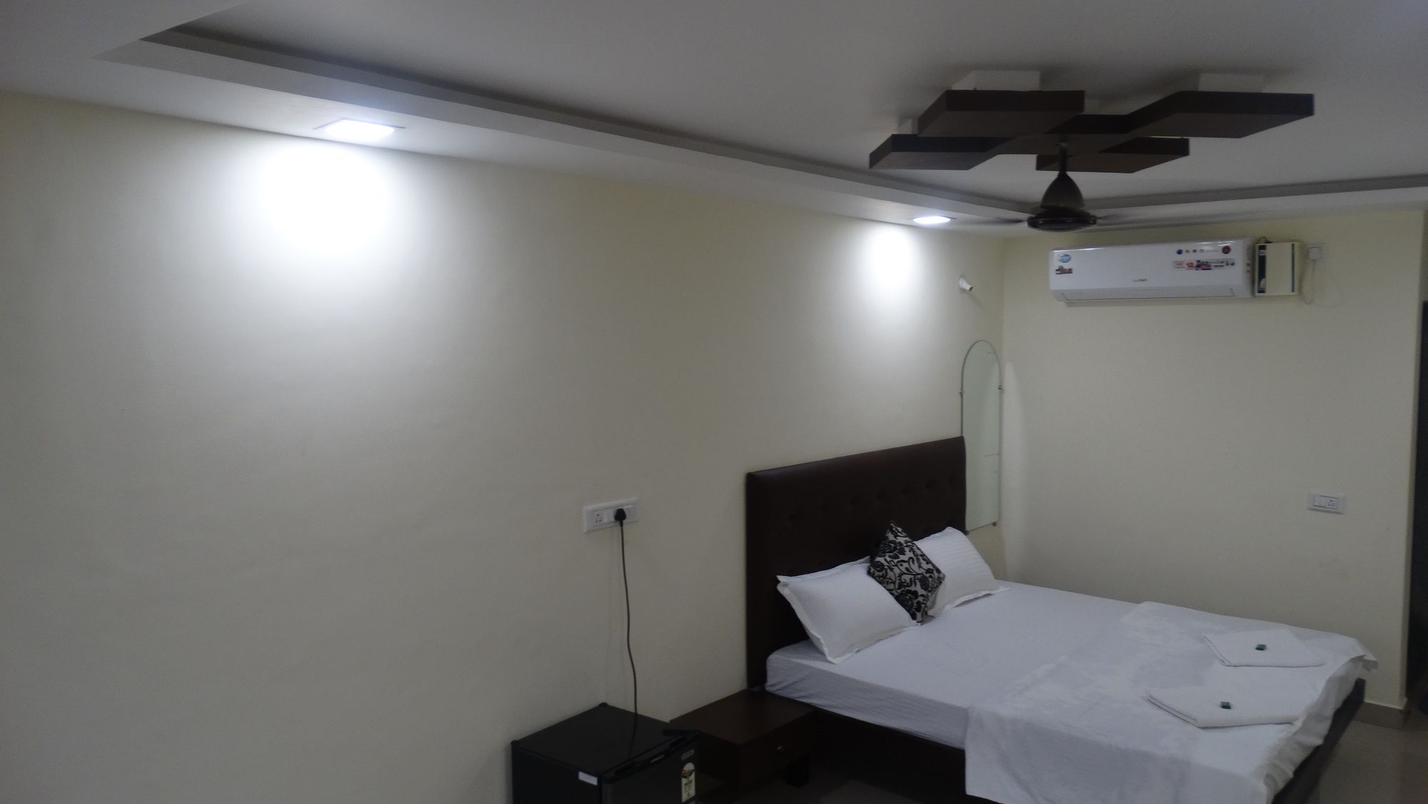 Swaraj The Goan Dream Hotel Calangute Buitenkant foto